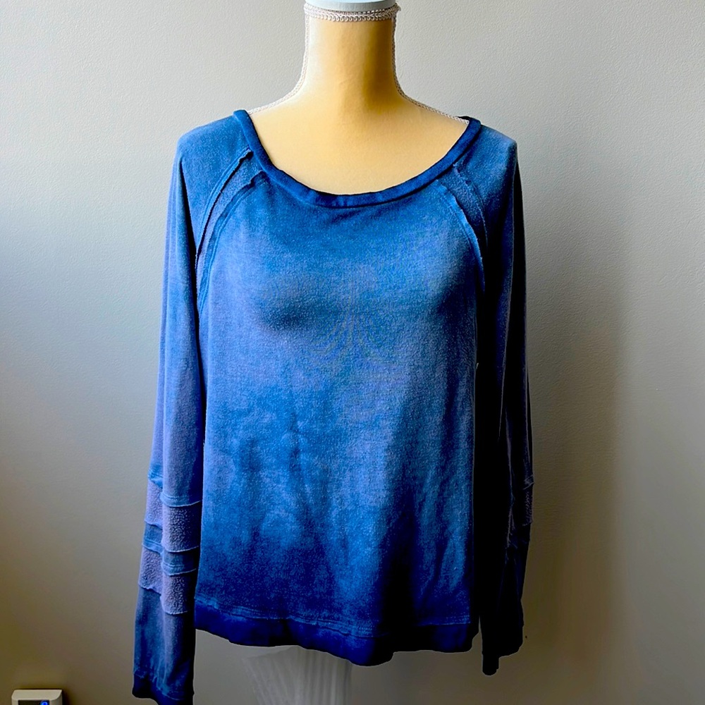 Pookie & Sebastian Pullover Sweatshirt in Ombré Blue, Tiered Sleeves, Medium